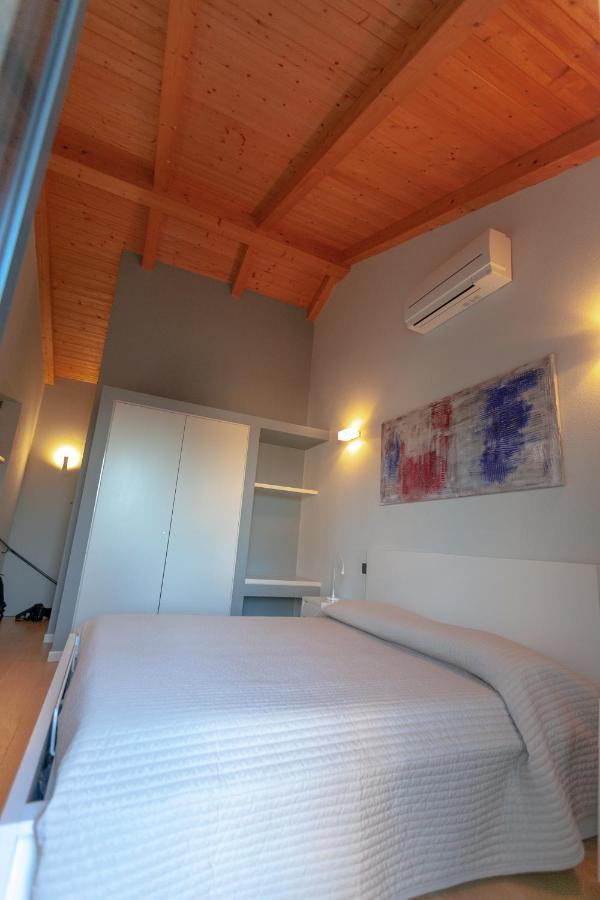 Al Centro Del Borgo Apartment Guarene Exterior photo
