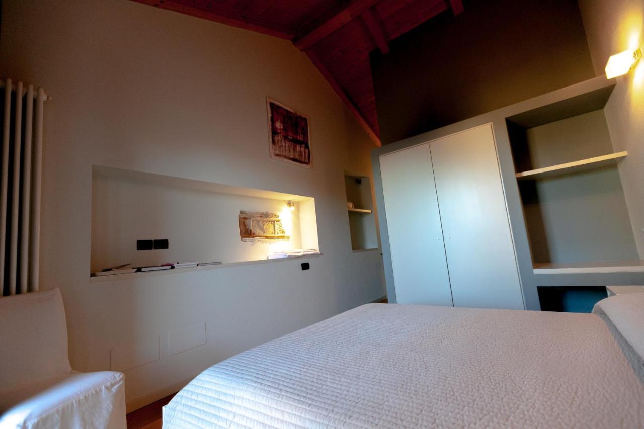 Al Centro Del Borgo Apartment Guarene Exterior photo