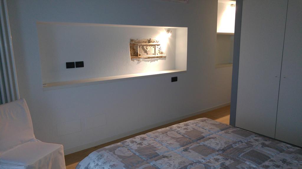 Al Centro Del Borgo Apartment Guarene Exterior photo